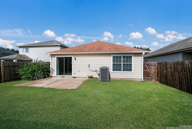 8848 STAGHORN ML, Converse, TX 78109
