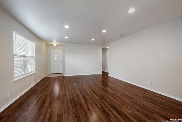 8848 STAGHORN ML, Converse, TX 78109