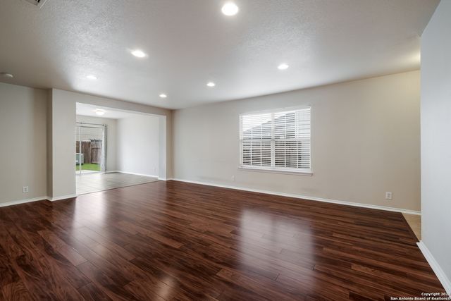 8848 STAGHORN ML, Converse, TX 78109