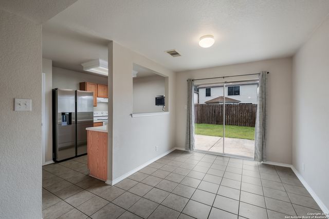 8848 STAGHORN ML, Converse, TX 78109