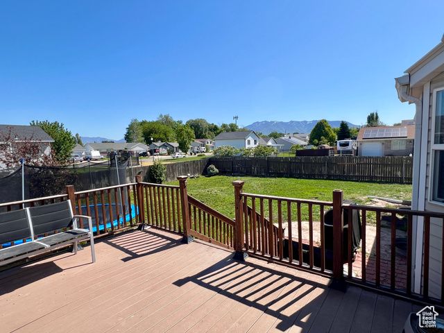1174 W 1580 N, Clinton, UT 84015
