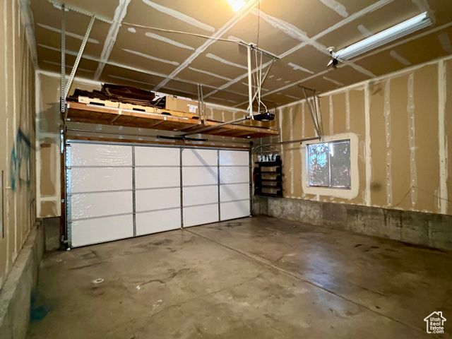 1174 W 1580 N, Clinton, UT 84015