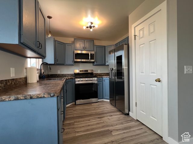 1174 W 1580 N, Clinton, UT 84015