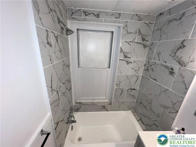 31 North Poplar Street, Allentown City, PA 18102