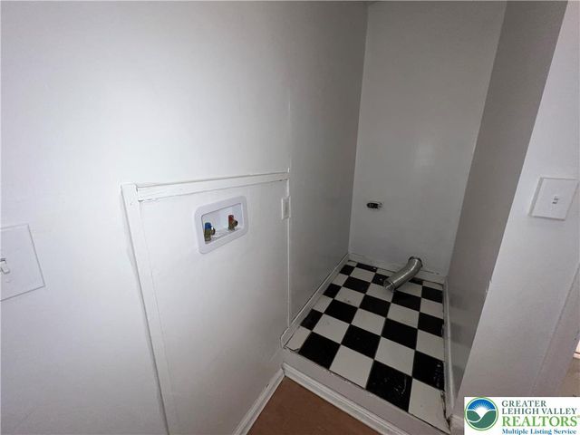 31 North Poplar Street, Allentown City, PA 18102