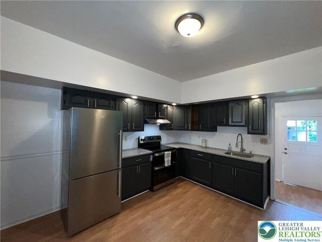 31 North Poplar Street, Allentown City, PA 18102