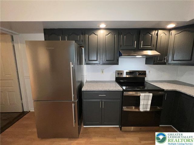 31 North Poplar Street, Allentown City, PA 18102