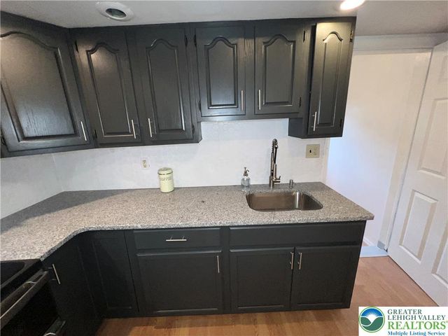 31 North Poplar Street, Allentown City, PA 18102