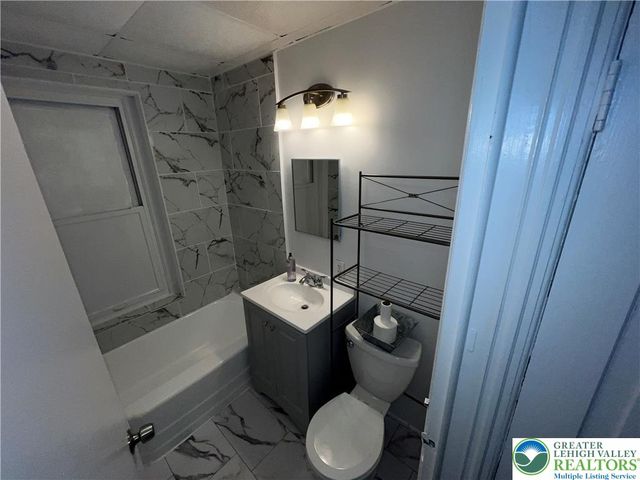 31 North Poplar Street, Allentown City, PA 18102