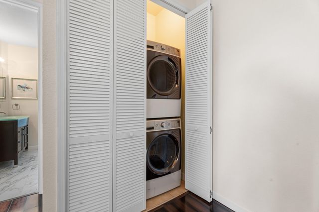 6145 NW Helmsdale Way, Port St. Lucie, Port St Lucie, FL 34983