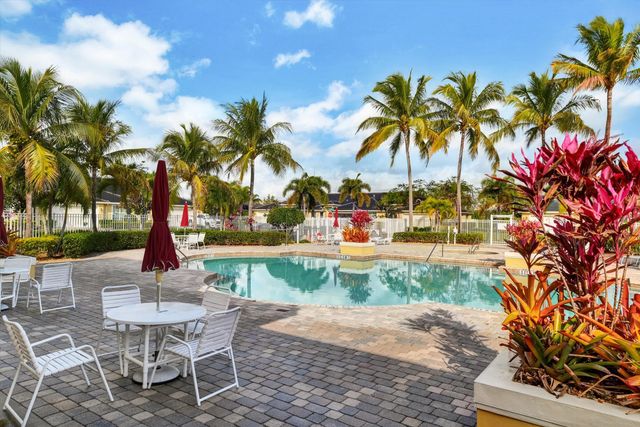 6145 NW Helmsdale Way, Port St. Lucie, Port St Lucie, FL 34983