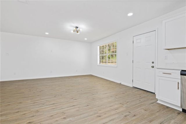 4130 Fox Creek Drive W, Eight Mile, AL 36613