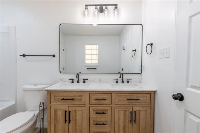 4130 Fox Creek Drive W, Eight Mile, AL 36613