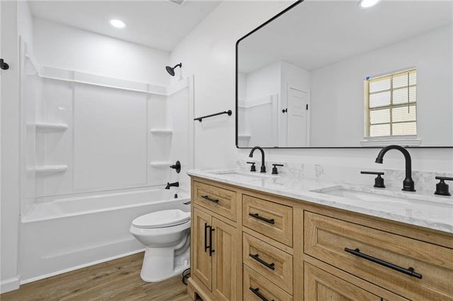 4130 Fox Creek Drive W, Eight Mile, AL 36613