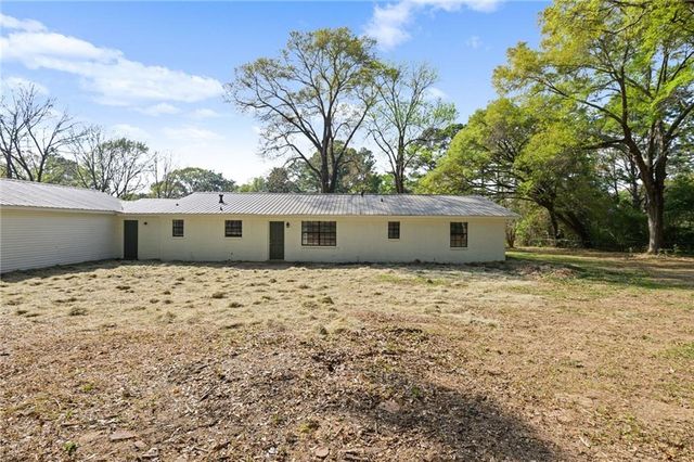 4130 Fox Creek Drive W, Eight Mile, AL 36613