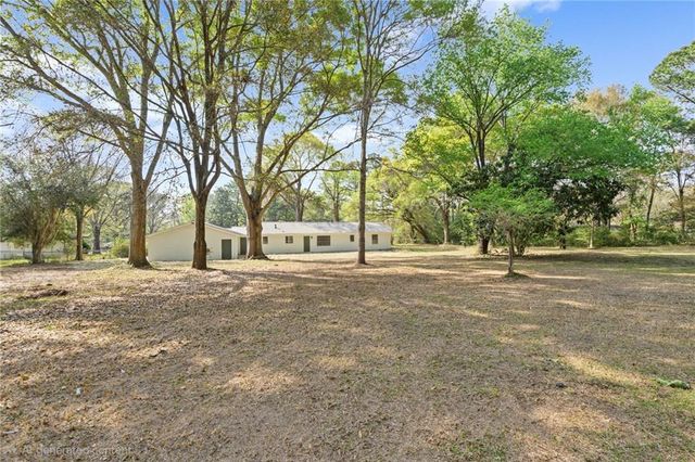 4130 Fox Creek Drive W, Eight Mile, AL 36613