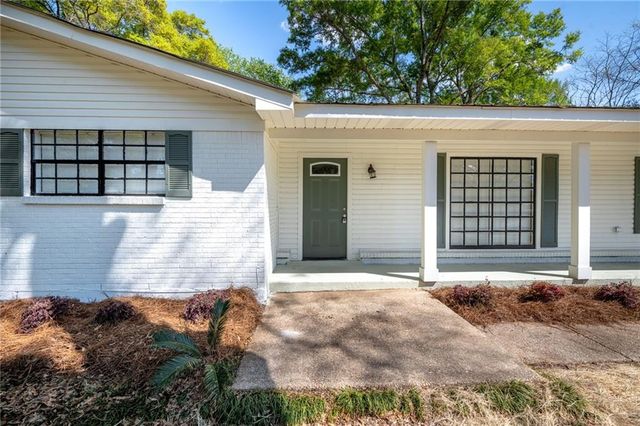 4130 Fox Creek Drive W, Eight Mile, AL 36613