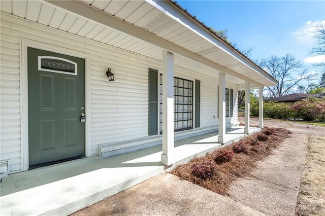 4130 Fox Creek Drive W, Eight Mile, AL 36613