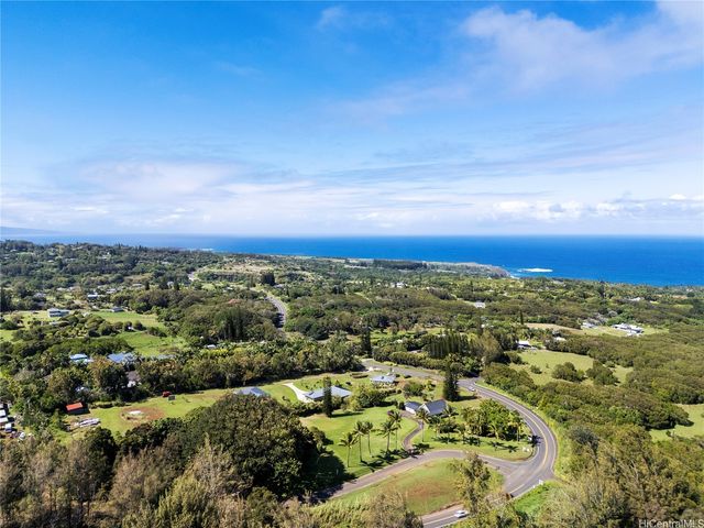 44 Kaupakalua Road, Haiku, HI 96708