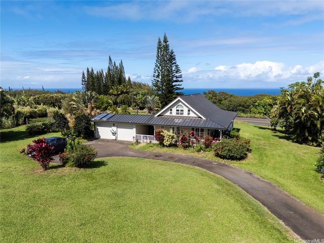 44 Kaupakalua Road, Haiku, HI 96708