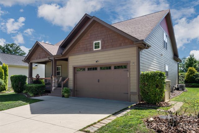 17 Asher Lane, Arden, NC 28704