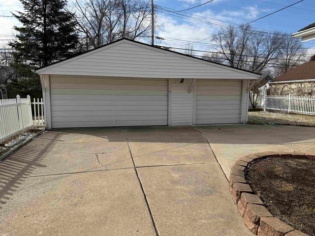 21810 Englehardt Street, St Clair Shores, MI 48080