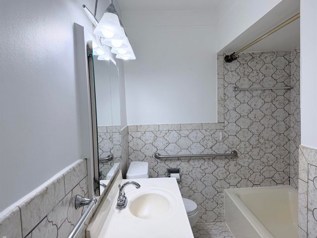 21810 Englehardt Street, St Clair Shores, MI 48080