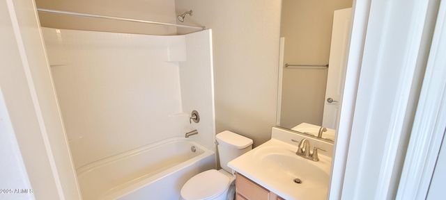 7113 W LINDA Lane, Chandler, AZ 85226