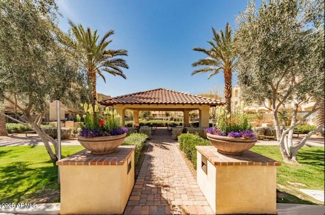 7113 W LINDA Lane, Chandler, AZ 85226