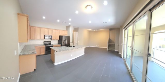 7113 W LINDA Lane, Chandler, AZ 85226