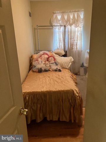 1513 ROOSEVELT DR, Sharon Hill, PA 19079