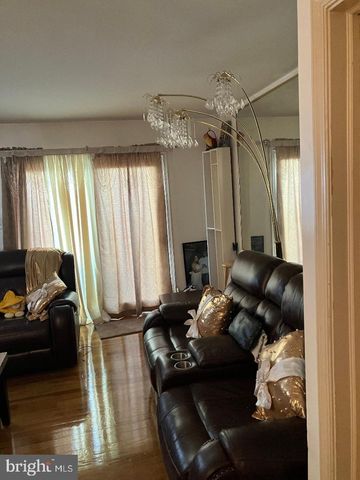 1513 ROOSEVELT DR, Sharon Hill, PA 19079