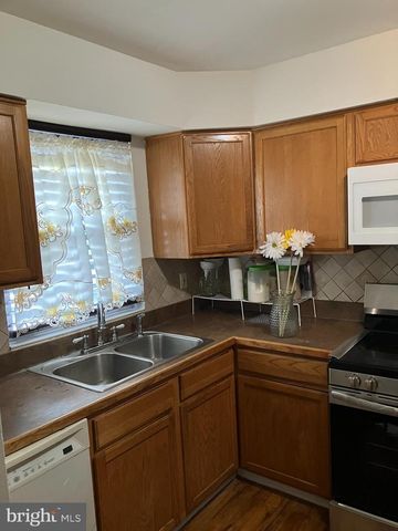 1513 ROOSEVELT DR, Sharon Hill, PA 19079