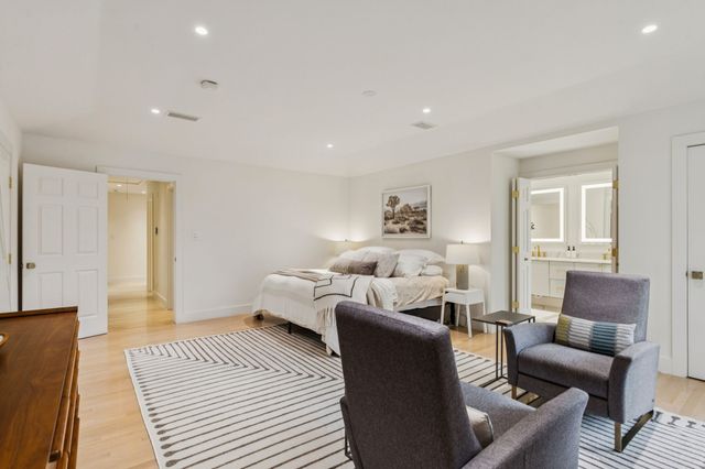 98 W Shore Place, Richardson, TX 75080