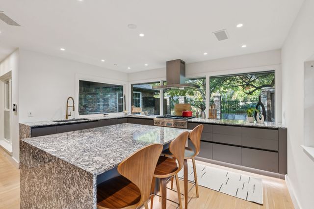 98 W Shore Place, Richardson, TX 75080