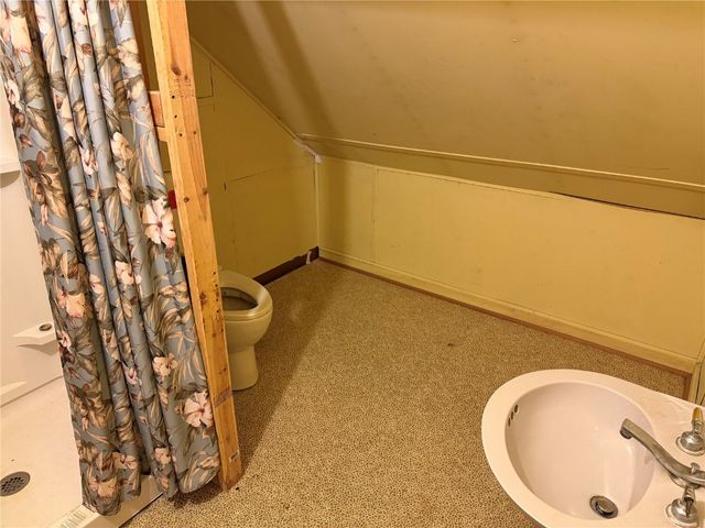 713 7th Avenue SW, Cedar Rapids, IA 52404