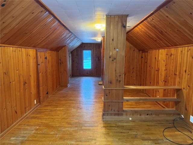 713 7th Avenue SW, Cedar Rapids, IA 52404