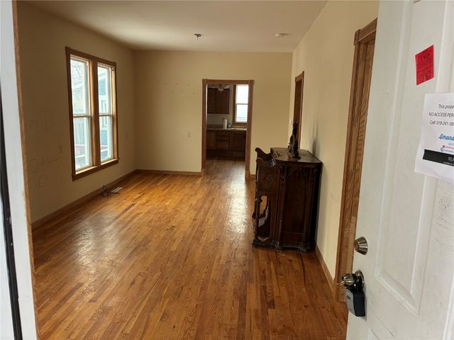 713 7th Avenue SW, Cedar Rapids, IA 52404