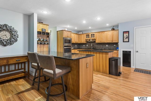 8932 Cass Circle, Plattsmouth, NE 68048