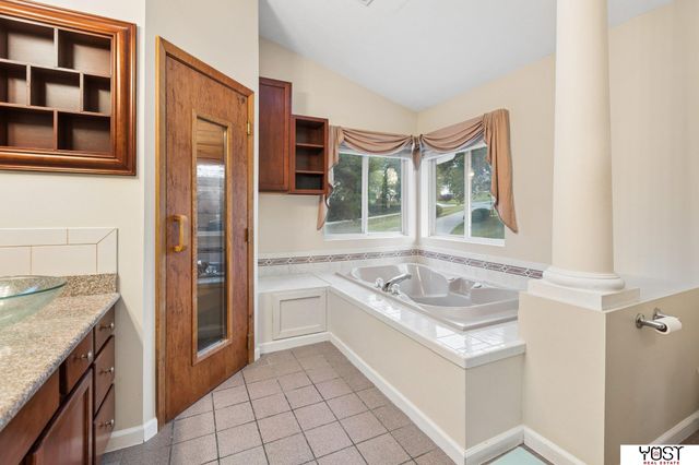 8932 Cass Circle, Plattsmouth, NE 68048