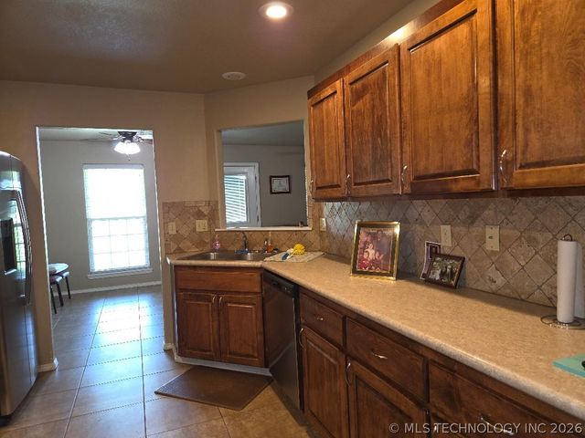 114956 S 4120 Road, Eufaula, OK 74432