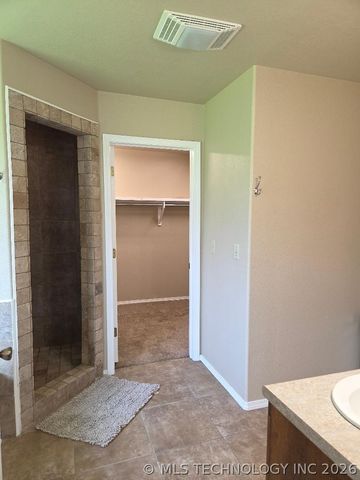 114956 S 4120 Road, Eufaula, OK 74432