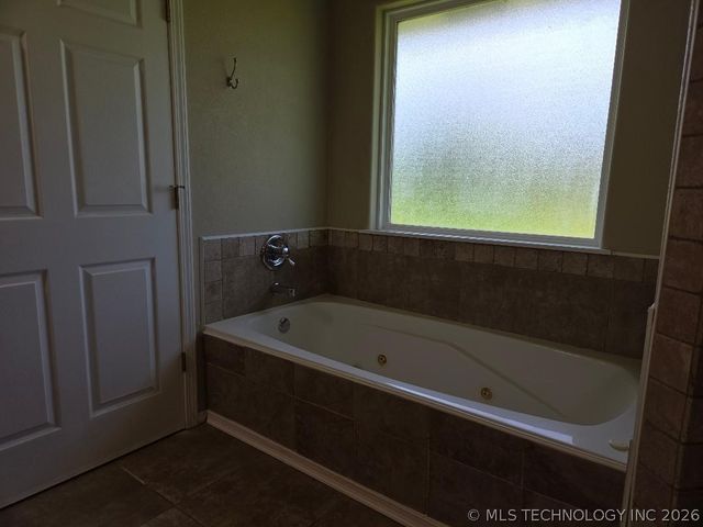 114956 S 4120 Road, Eufaula, OK 74432