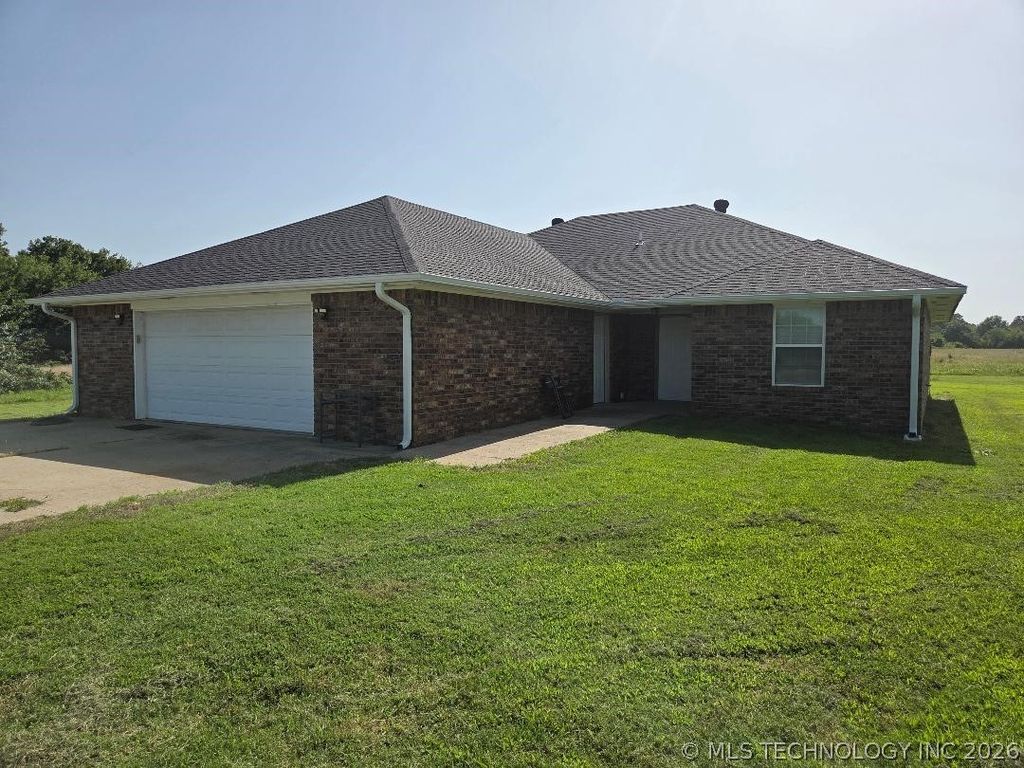 114956 S 4120 Road, Eufaula, OK 74432