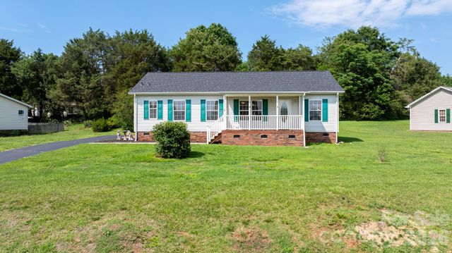 952 Eastern Ridge Drive, Newton, NC 28658