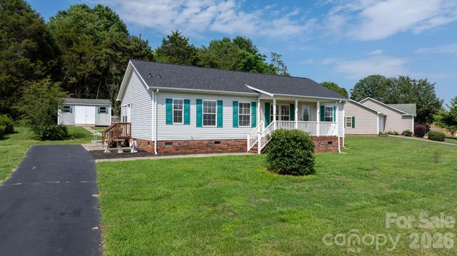 952 Eastern Ridge Drive, Newton, NC 28658