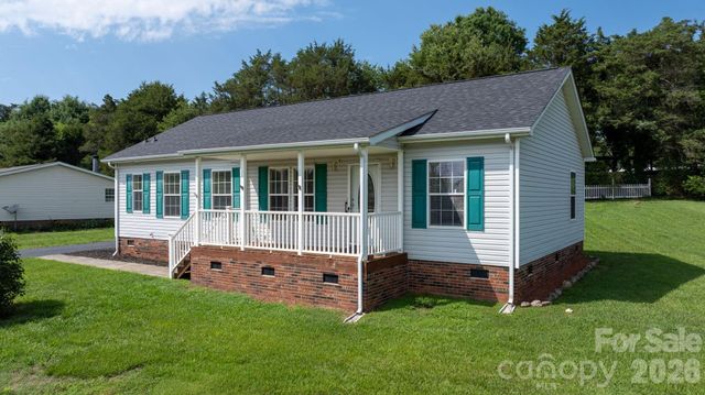952 Eastern Ridge Drive, Newton, NC 28658
