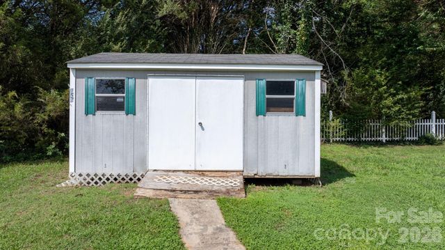 952 Eastern Ridge Drive, Newton, NC 28658