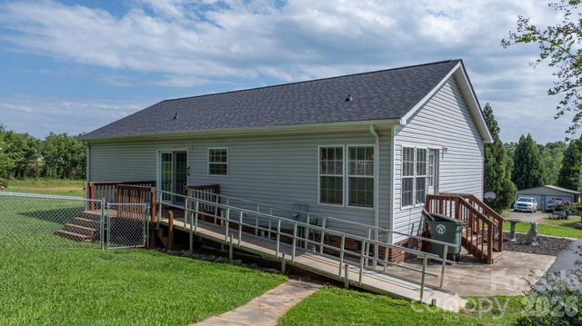 952 Eastern Ridge Drive, Newton, NC 28658