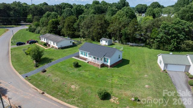 952 Eastern Ridge Drive, Newton, NC 28658